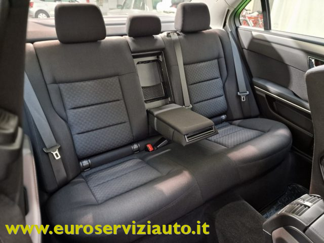 MERCEDES-BENZ E 220 usata, con Monitoraggio pressione pneumatici
