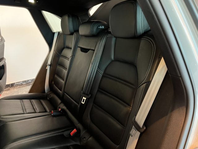 PORSCHE Macan usata, con USB