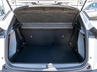 PEUGEOT 2008 usata, con Controllo automatico clima