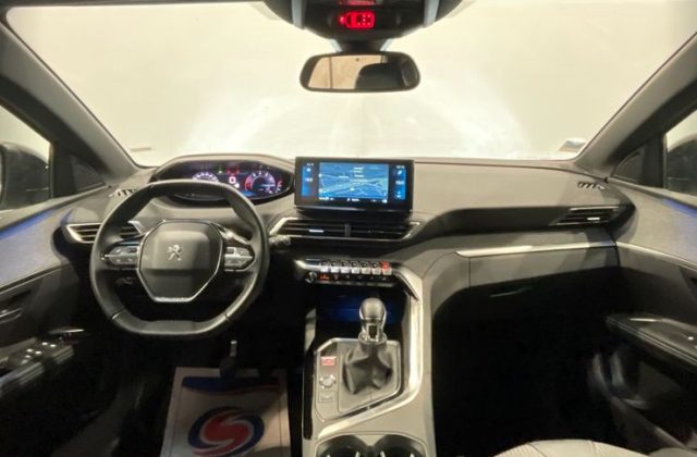 PEUGEOT 5008 usata, con Autoradio
