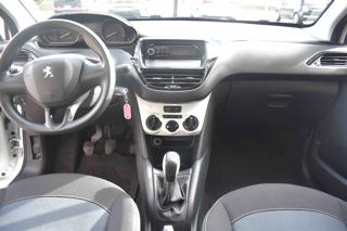 PEUGEOT 208 usata, con Autoradio