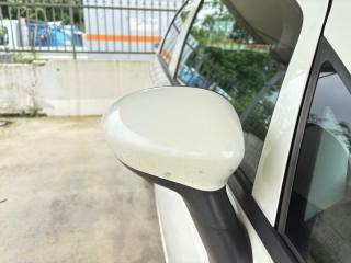 FIAT Punto usata, con Volante in pelle