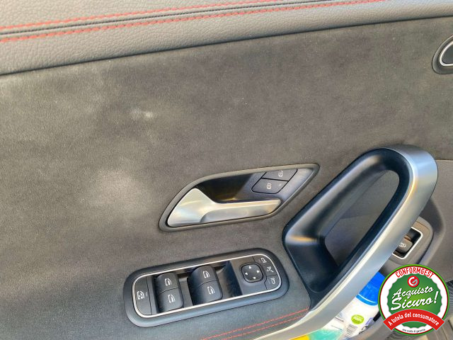 MERCEDES-BENZ CLA 200 usata, con Chiusura centralizzata