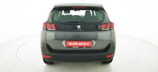 PEUGEOT 5008 usata, con Boardcomputer