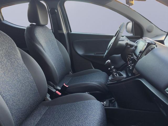 LANCIA Ypsilon usata, con ESP