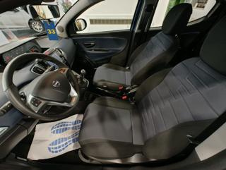 LANCIA Ypsilon usata, con Autoradio