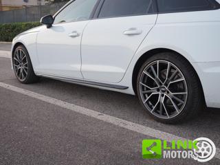 AUDI A4 usata, con Sensori di parcheggio anteriori