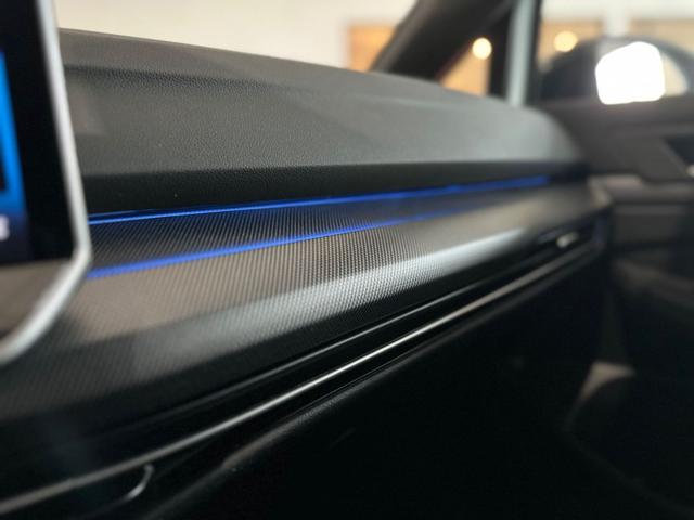 VOLKSWAGEN Golf usata, con Airbag testa