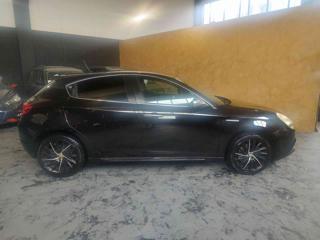 ALFA ROMEO Giulietta usata, con Autoradio