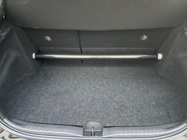 TOYOTA Yaris usata, con Touch screen