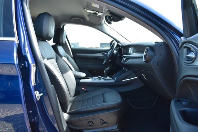 ALFA ROMEO Stelvio usata, con Autoradio