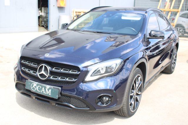 MERCEDES-BENZ GLA 200 usata, con Chiusura centralizzata