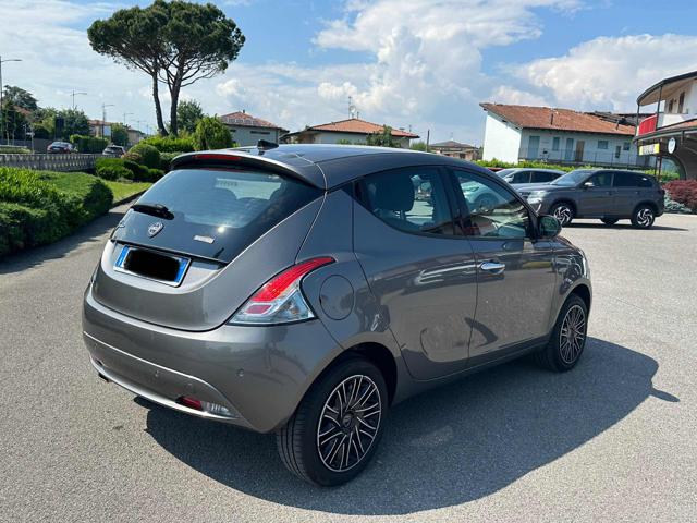 LANCIA Ypsilon usata, con Autoradio