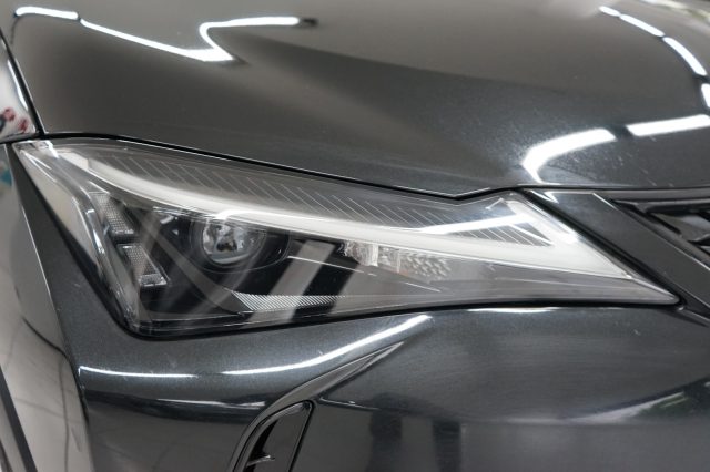 LEXUS UX 250h usata, con Sensore di pioggia