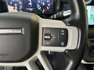 LAND ROVER Defender usata, con Park Distance Control