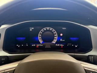 VOLKSWAGEN T-Roc usata, con Autoradio digitale