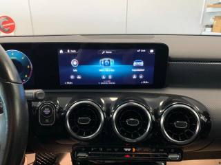 MERCEDES-BENZ A 180 usata, con Sistema di navigazione
