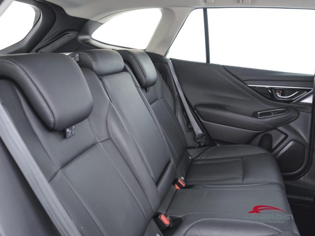 SUBARU OUTBACK usata 10