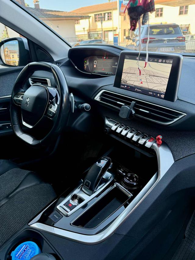 PEUGEOT 3008 usata, con Controllo automatico clima