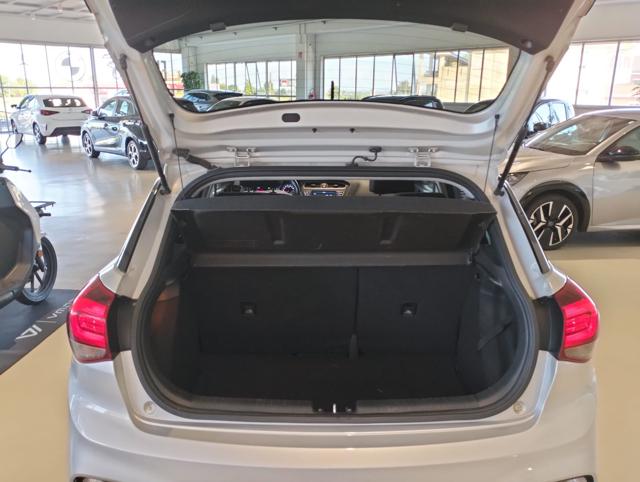 HYUNDAI i20 usata, con Autoradio