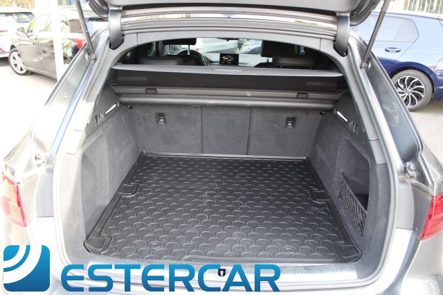 AUDI A4 usata, con Portellone posteriore elettrico