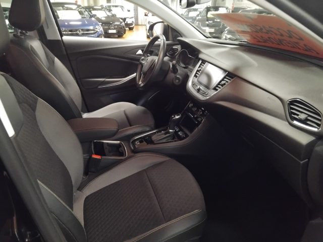 OPEL Grandland X usata, con Fendinebbia
