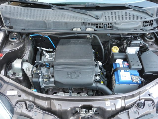 LANCIA Ypsilon usata, con MP3