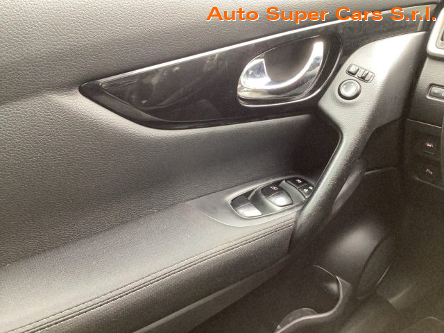 NISSAN Qashqai usata, con Fendinebbia