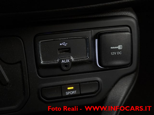 JEEP Renegade usata, con USB