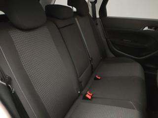 PEUGEOT 308 usata, con Leve al volante