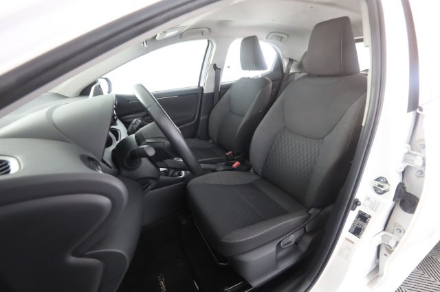 TOYOTA Yaris usata 2