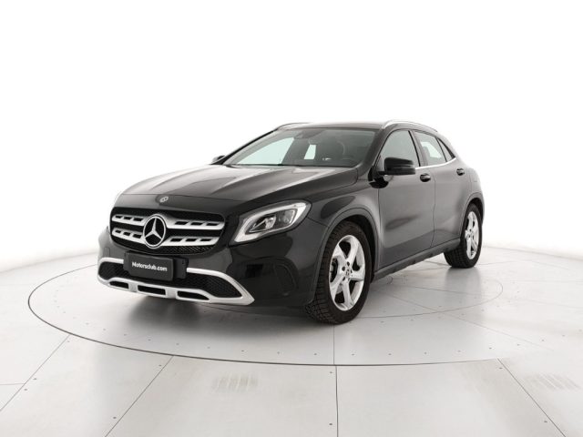 MERCEDES-BENZ GLA 180 usata, con Airbag