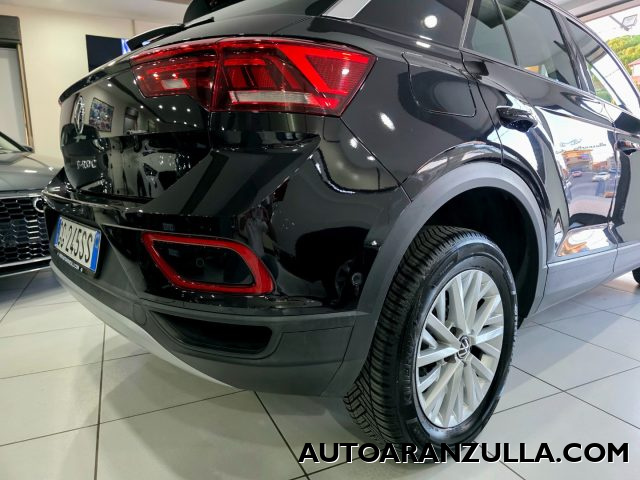 VOLKSWAGEN T-Roc usata, con Autoradio digitale