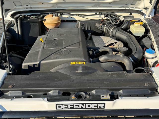 LAND ROVER Defender usata 16