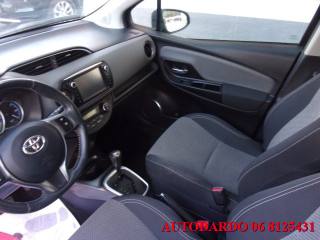 TOYOTA Yaris usata, con Specchietti laterali elettrici