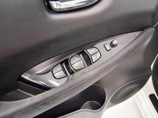 NISSAN Leaf usata, con Servosterzo