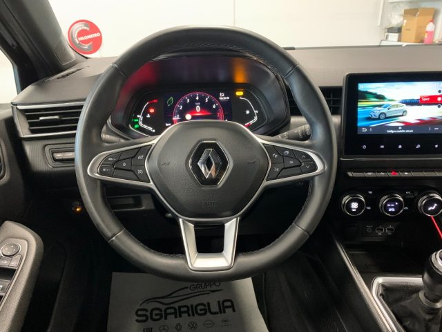 RENAULT Clio usata, con USB