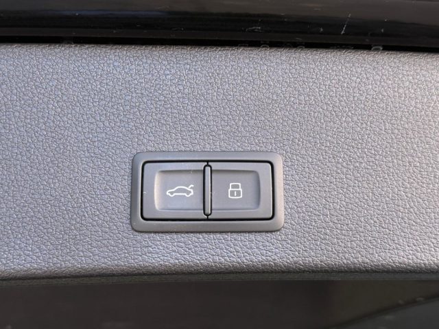 AUDI Q2 usata, con Specchietti laterali elettrici