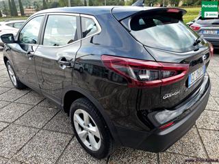 NISSAN Qashqai usata, con Boardcomputer