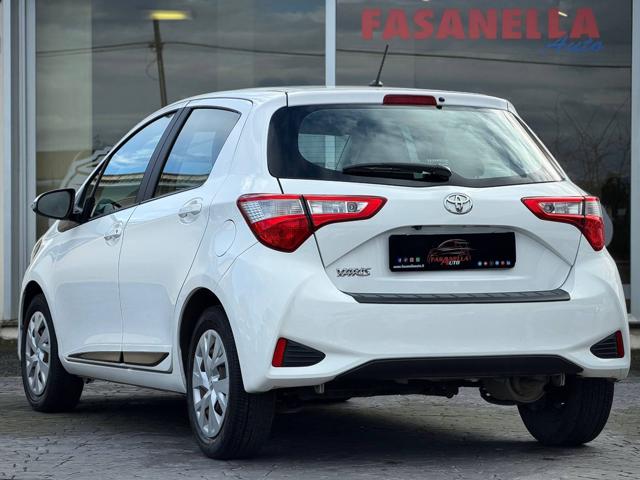 TOYOTA Yaris usata, con Sedile posteriore sdoppiato