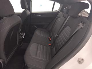 ALFA ROMEO Stelvio usata, con Portellone posteriore elettrico