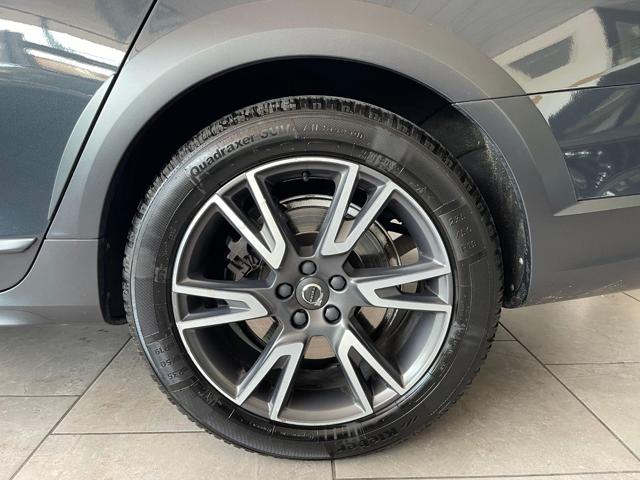 VOLVO V90 Cross Country usata, con Cerchi in lega