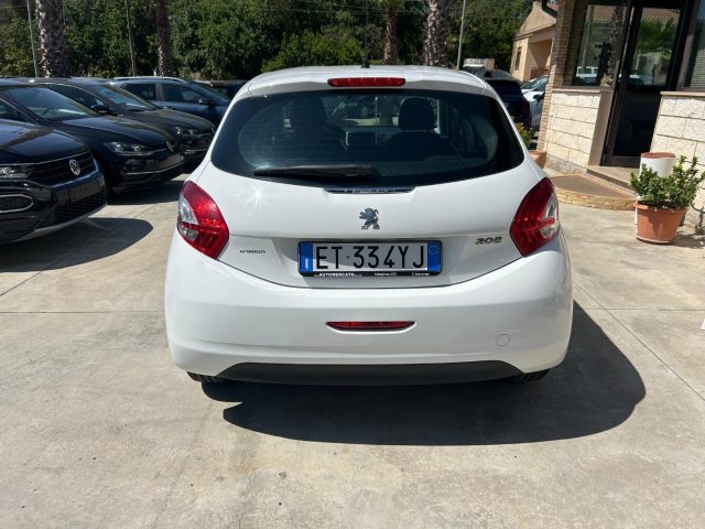 PEUGEOT 208 usata, con Alzacristalli elettrici