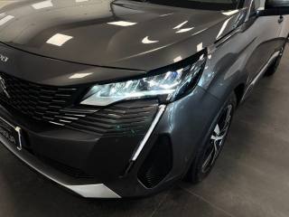 PEUGEOT 5008 usata, con Luci diurne LED