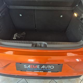 RENAULT Clio usata, con Sedile posteriore sdoppiato