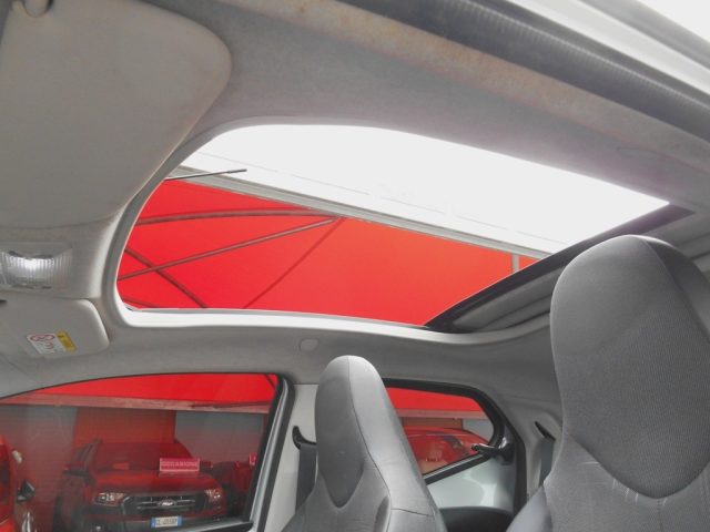 TOYOTA Aygo usata, con Controllo trazione