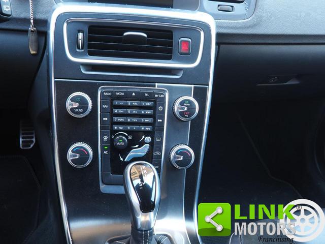 VOLVO V60 usata, con Specchietti laterali elettrici