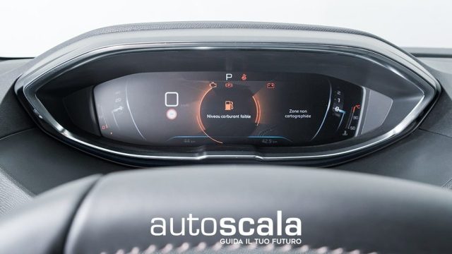 PEUGEOT 3008 usata, con Touch screen
