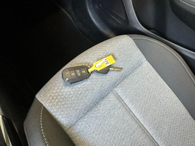 OPEL Corsa usata, con Touch screen