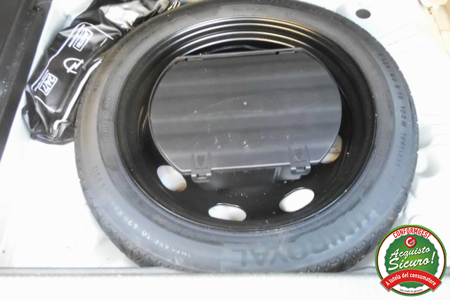 OPEL Grandland usata, con Specchietti laterali elettrici